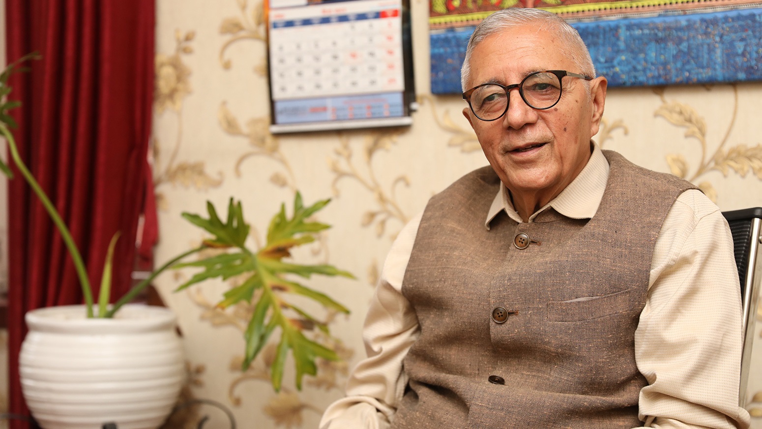 हिन्दु राष्ट्रको निर्णय जनमत संग्रहबाट लिन सकिन्छ : डा. शेखर कोइराला
