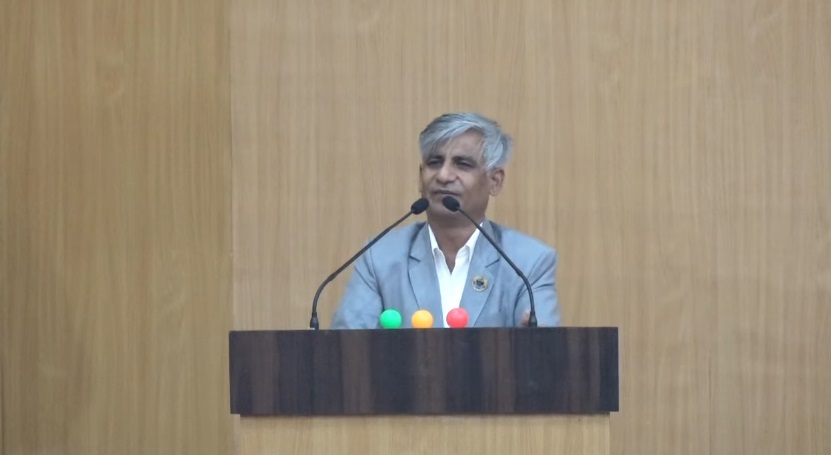 कोसीका पूर्वमुख्यमन्त्रीको प्रश्न: झै–झगडा गर्ने मोरङका तीन इन्स्पेक्टरलाई के करवाही भयो ?