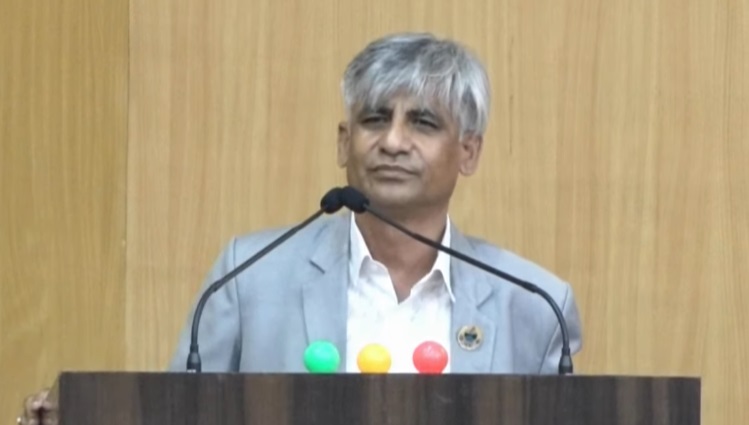कोसीका पूर्वमुख्यमन्त्रीको प्रश्न : मनमोहन विश्वविद्यालय कि भ्रष्टाचारी उत्पादनकाे थलाे ? छानबिन गरियोस्