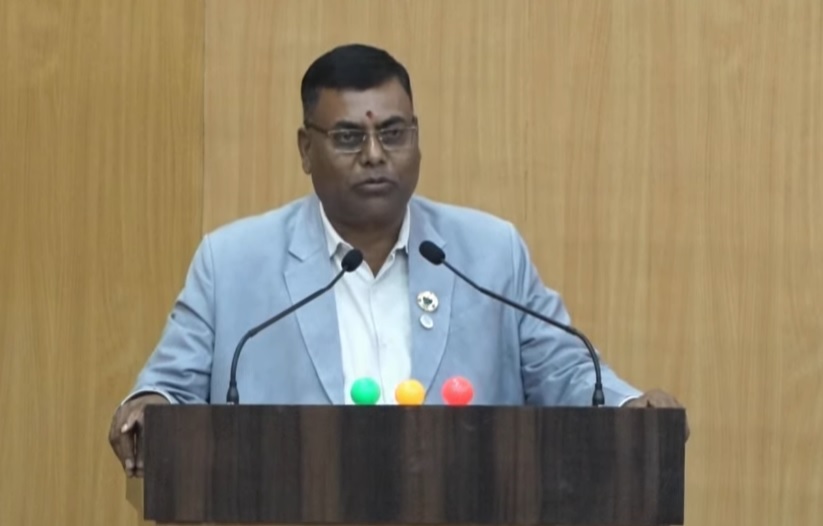 कोसीका मन्त्री सदानन्द मण्डलको जवाफ : मलाई नधम्क्याउनु, मैले धेरै बजेट लग्दा के भयो ?