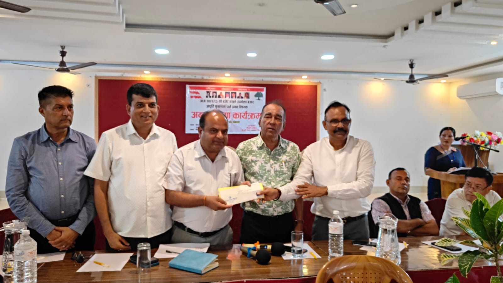 कांग्रेसलाई मोरङका सुन व्यवसायीको चेतावनी : कर खारेज नभएसम्म सडक आन्दोलन रोकिदैन