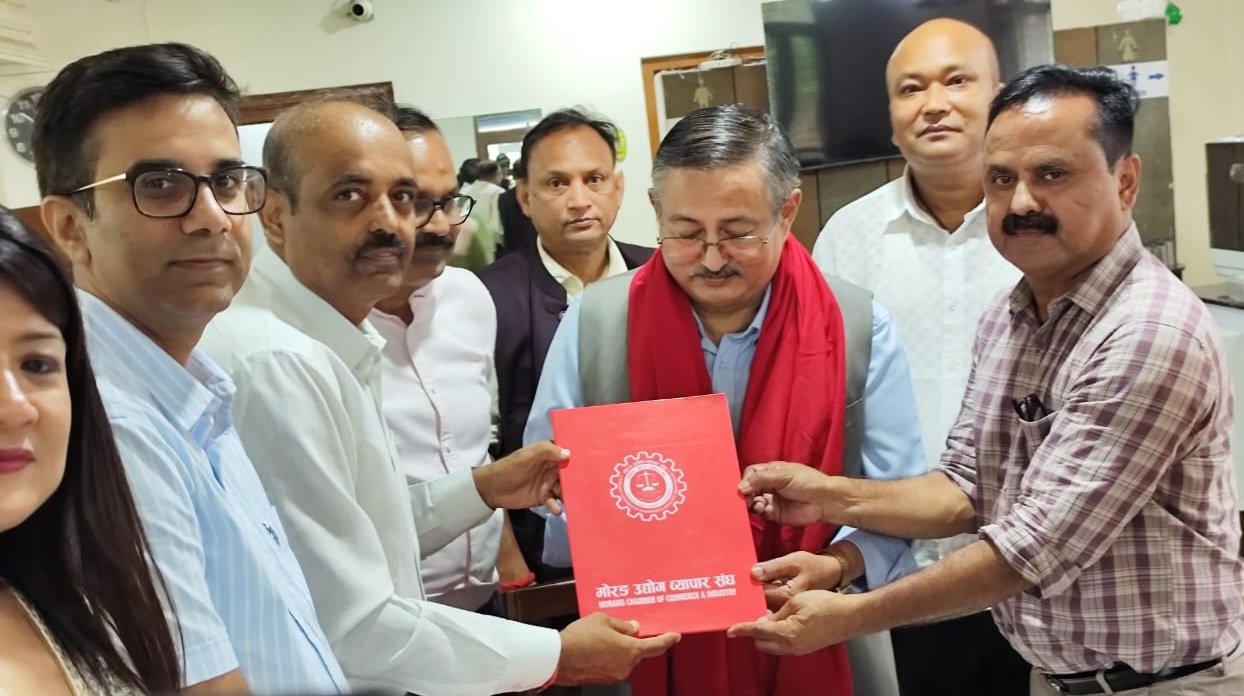 पूर्व गृहमन्त्रीसँग मोरङ व्यापार संघको आग्रह – अब भ्याट खारेज गरियोस्