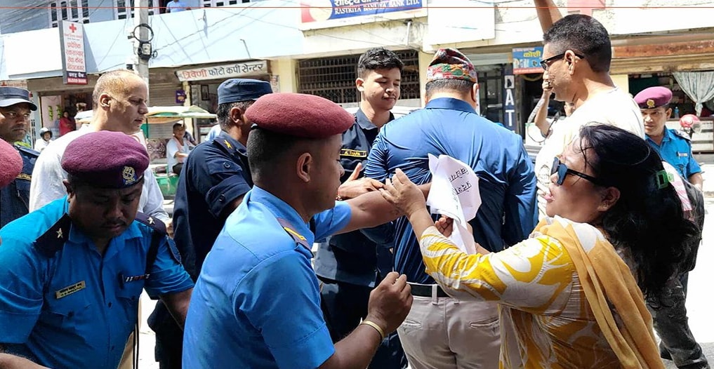 आमसञ्चार विधेयकको विरोधमा काेशी पत्रकार महासङद्वारा चरणबद्ध आन्दोलन घोषणा