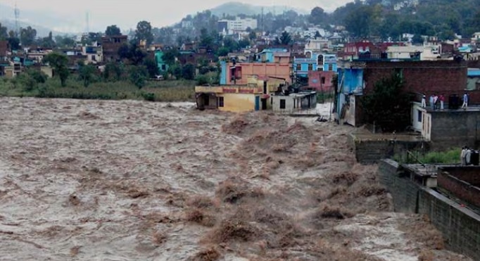 ‘क्लाउड बर्स्ट’ पछि कश्मीरमा भीषण बाढी, कम्तिमा ४६ जनाको मृत्यू