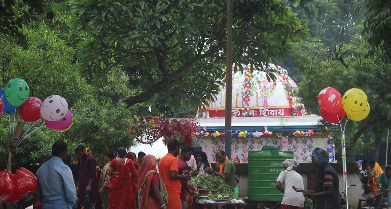 विराटकालीन दरबारको मन्टापोखरीमा बोलबम (हेरौं पाँच तस्बिर)