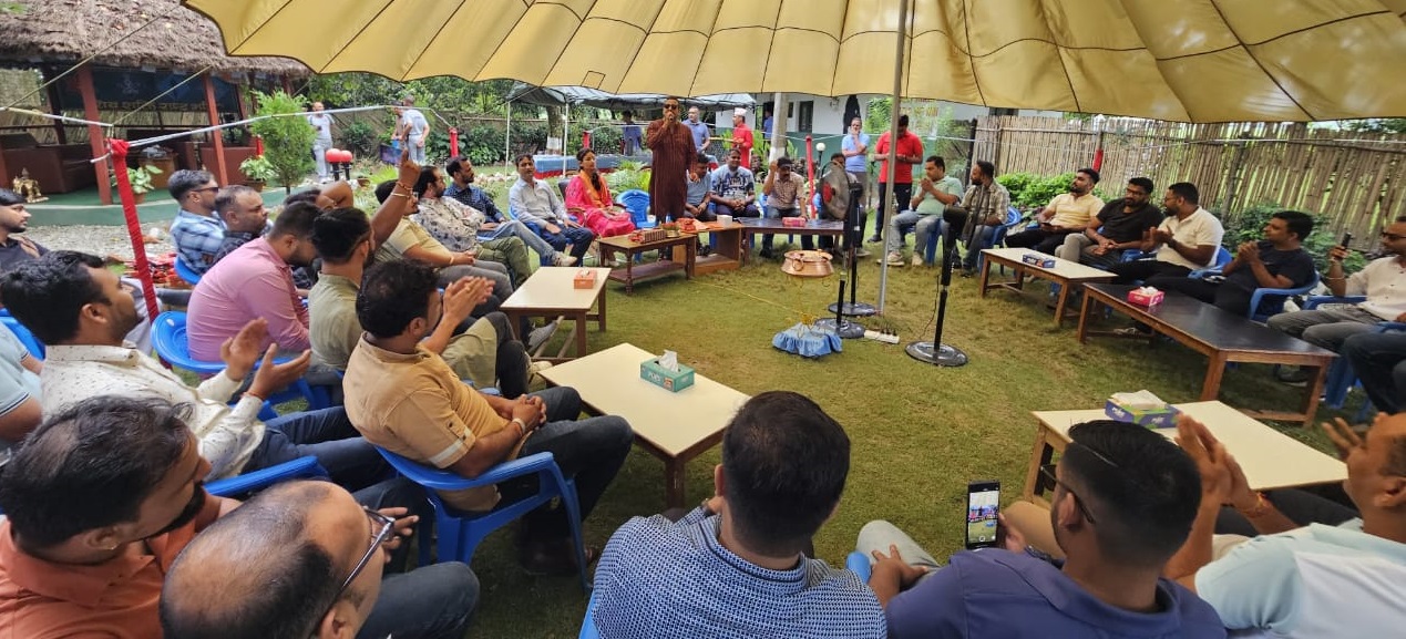 मारवाडी युवा मञ्च विराटनगरद्वारा महिला आर्मी जवानसँग सामूहिक रक्षा बन्धन