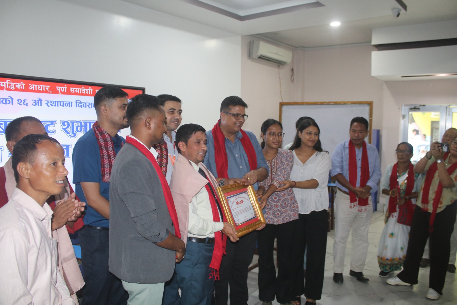 फोनिजको २६औं स्थापना दिवस :  वेबसाइट शुभारम्भ, पत्रकारलाई सम्मान