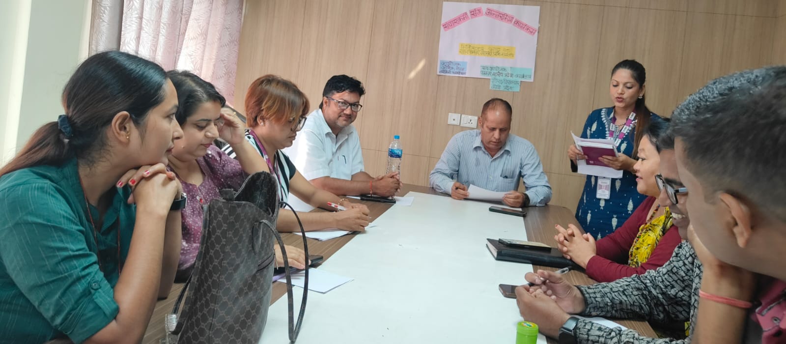 कोशीमा बढ्दै डिजिटल प्ल्याटफर्म हिंसा: च्याट हिस्ट्री हेरेर श्रीमतीसँग डिभोर्स !