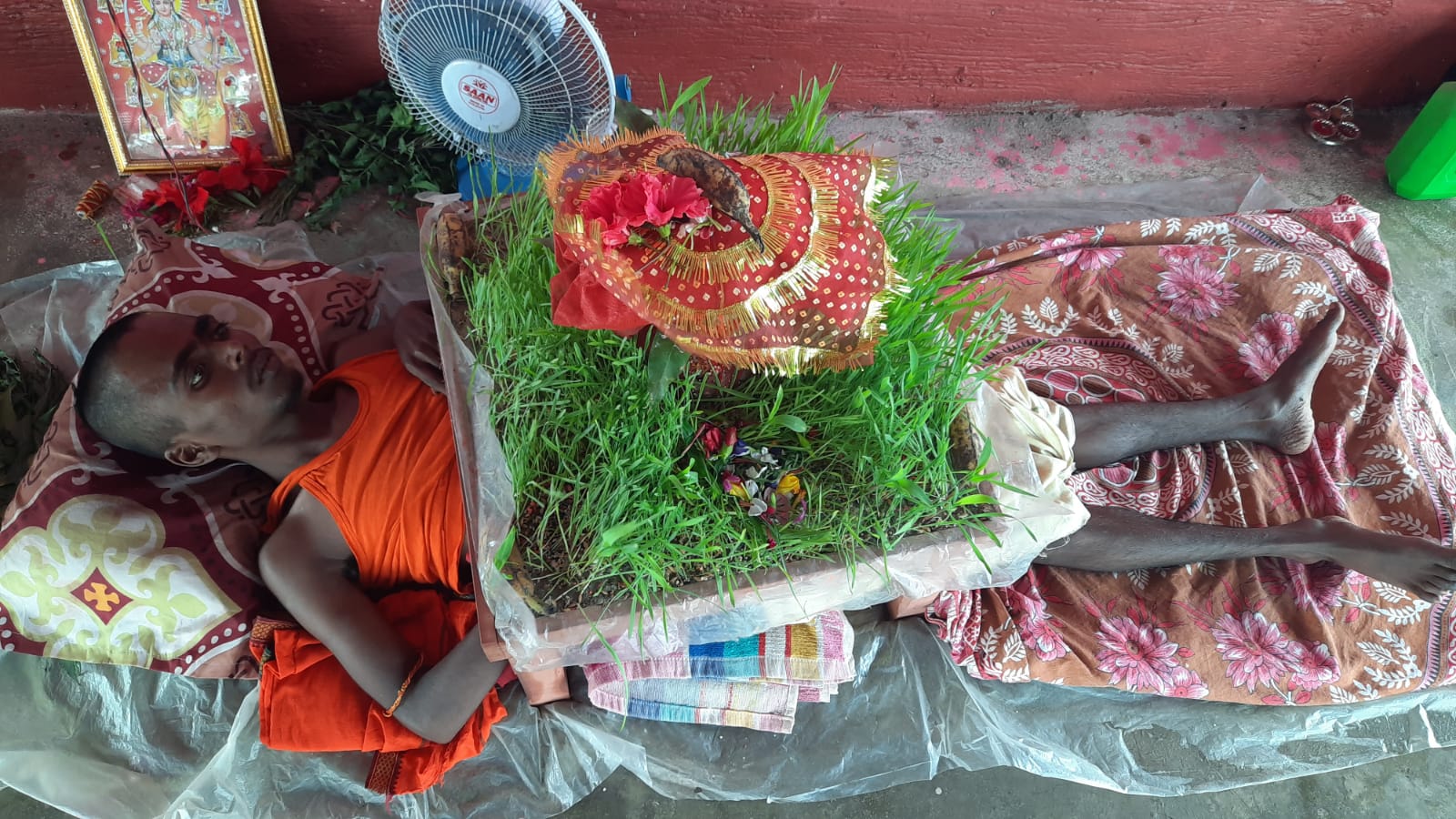 जहदा दुर्गा मन्दिरमा दुईजनाले छातीमा उमारे जमरा