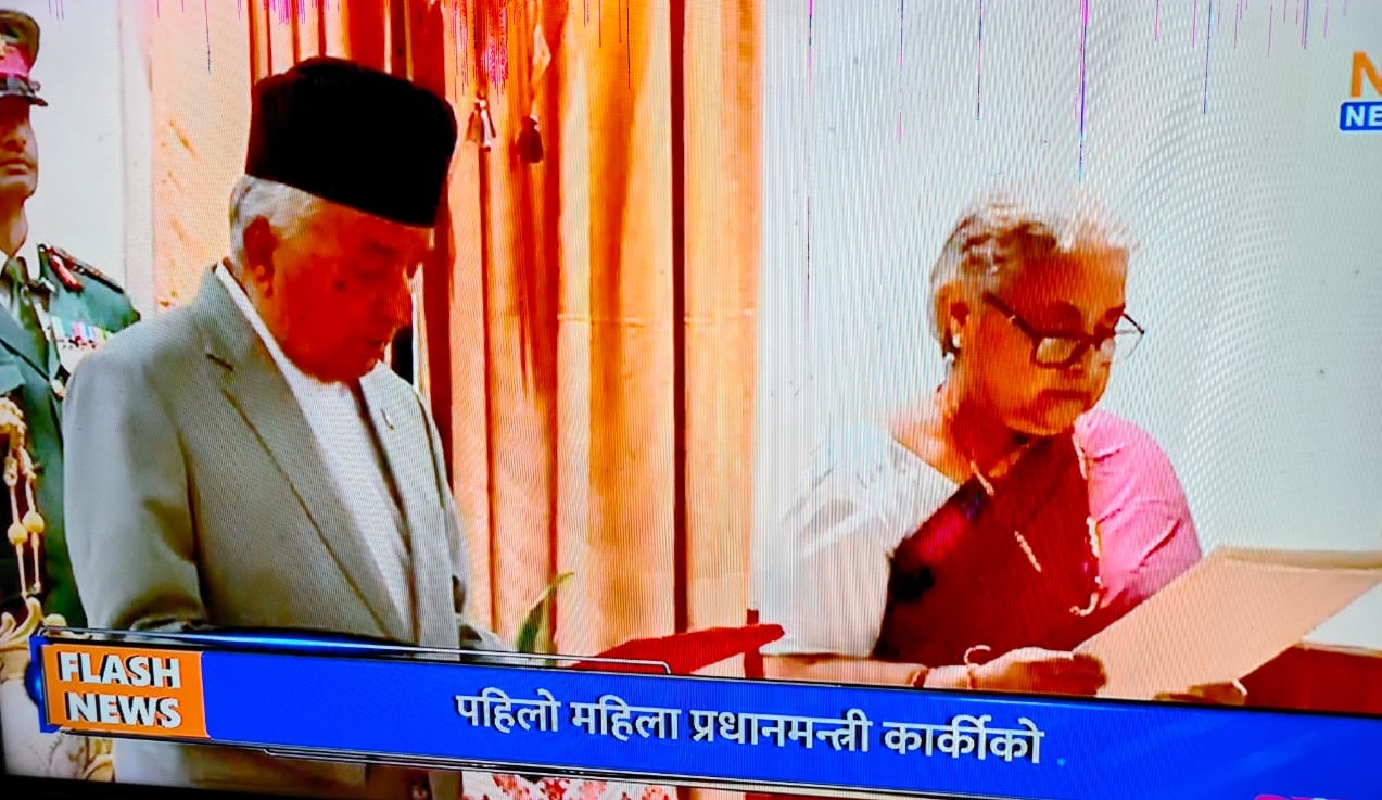 प्रधानमन्त्री सुशीला कार्कीले लिइन् सपथ