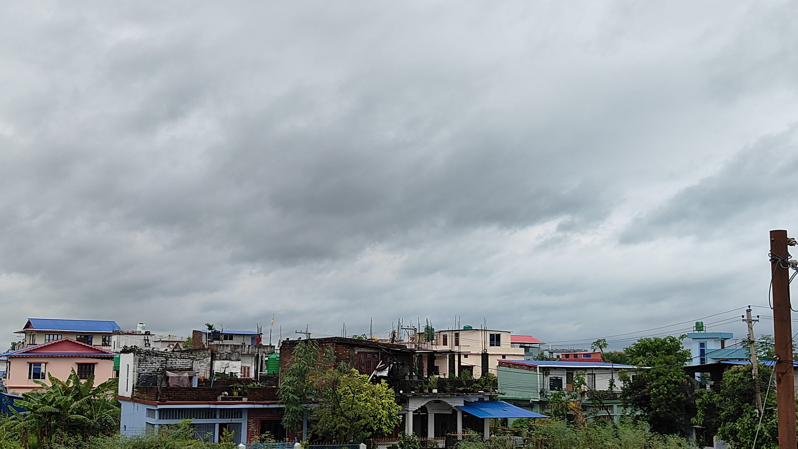 नेपालबाट बाहिरियो भारी वर्षा गराउने न्यून चापीय प्रणाली, नदीहरूको जलस्तर घट्दै
