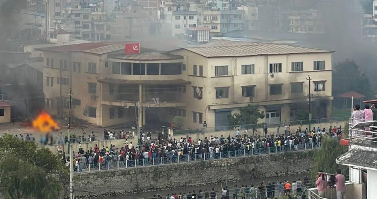 जलेको एमाले केन्द्रीय कार्यालय बनाउन १० करोड खर्च लाग्ने