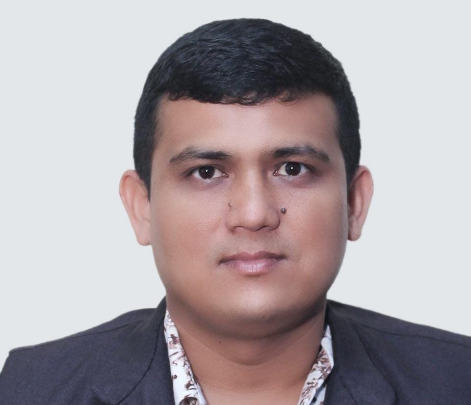 मनोनयन दर्ताका क्रममा धरानमा एमालेका उमेदवारबीच कुटाकुट