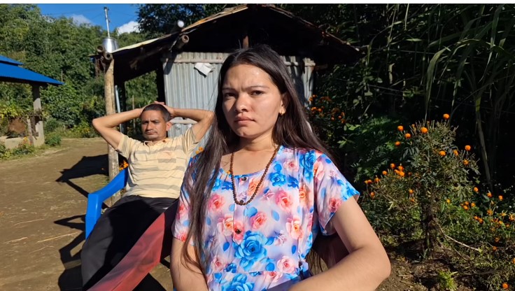 इलामको राजदुवालीमा ‘दैवीशक्ति भएको शिला’ फेला पारेकी भाइरल माता प्रमिला को हुन्?