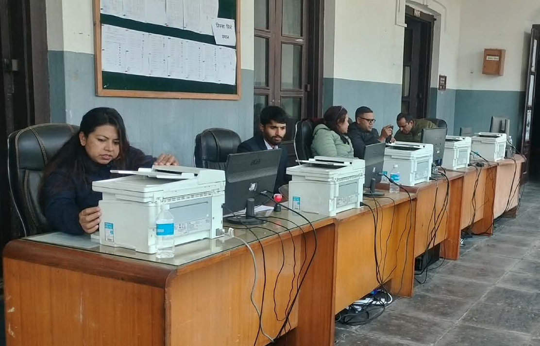 समानुपातिक बन्द सूची बुझाउन अधिकांश दल निर्वाचन आयोगमा