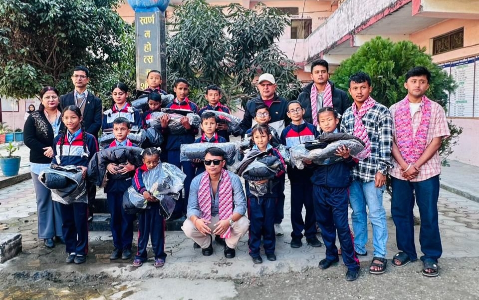 पोर्चुगलमा काम गर्दै आएका २० वर्षीय प्रशान्त खड्काद्वारा झापामा दुई ठाउँमा परोपकारी कार्यक्रम सम्पन्न