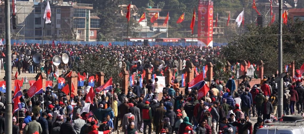 एमाले महाधिवेशन आजबाट, देउवा -प्रचण्ड नजाने