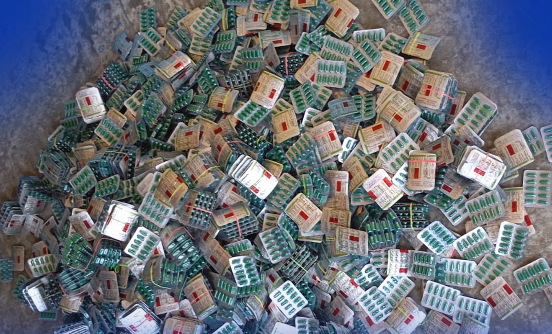 धनपालथानमा बाँसको झ्याङमा फेला पर्यो  प्रतिबन्धित ट्रामोल क्याप्सुल