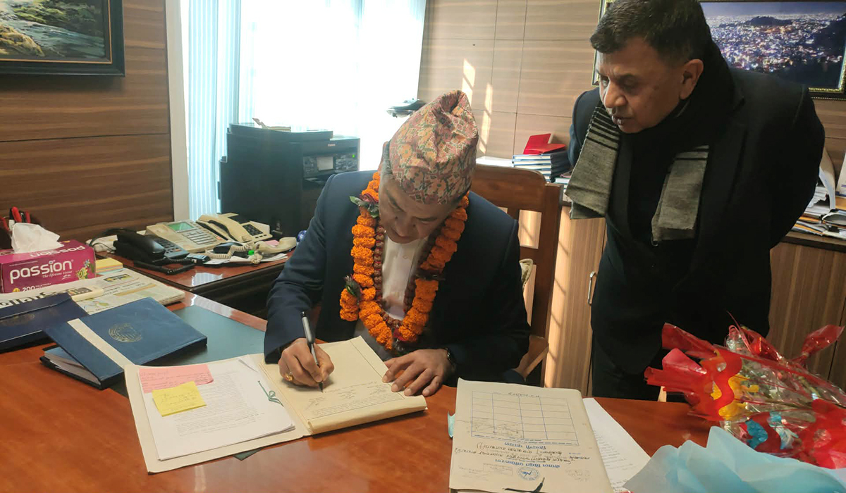 हितेन्द्रदेव शाक्यले सम्हाले विद्युत प्राधिकरण कार्यकारी निर्देशकको कार्यभार