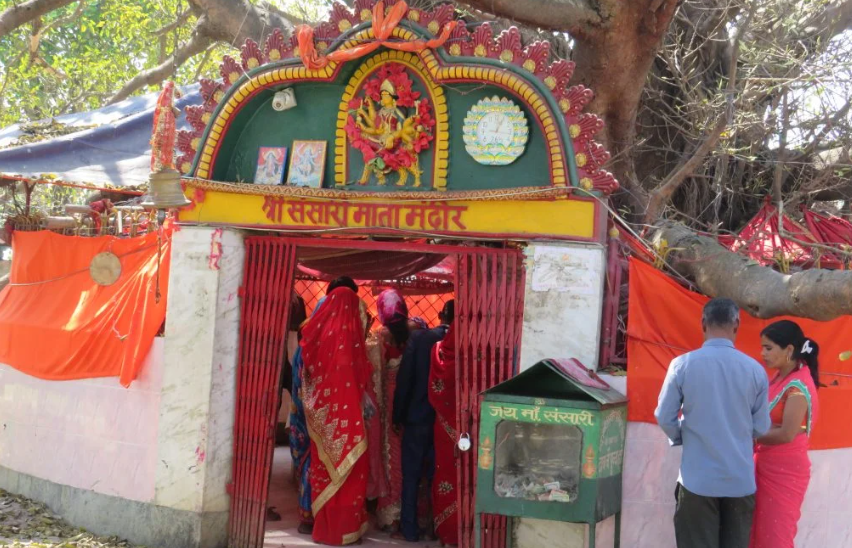 रंगेली स्थित संसारीमाई मन्दिरबाट मूर्ति र गरगहना चोरी