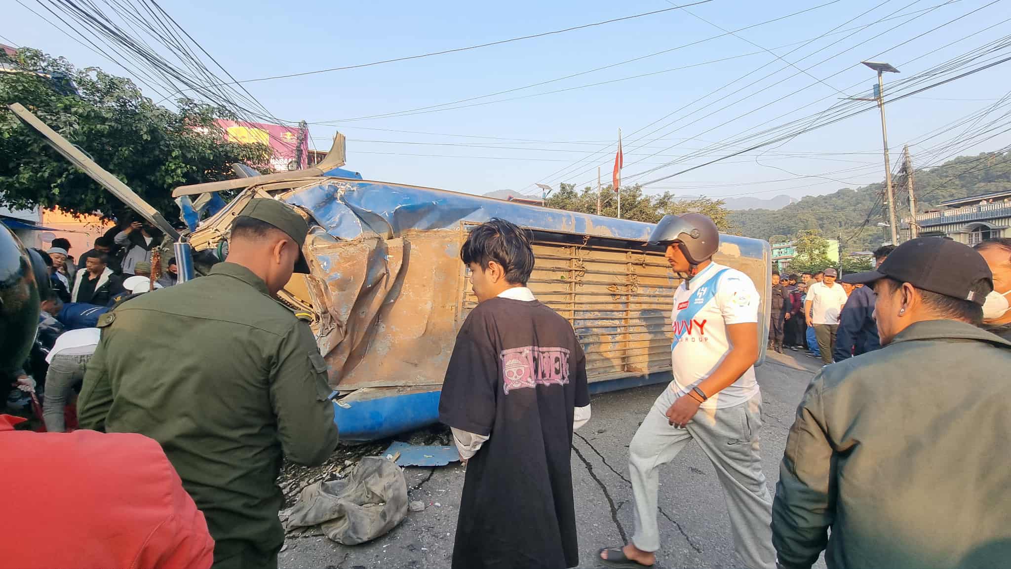 धरानमा स्कुल बस दुर्घटना हुँदा पाँच जनाको मृत्यु, १२ जना घाइते