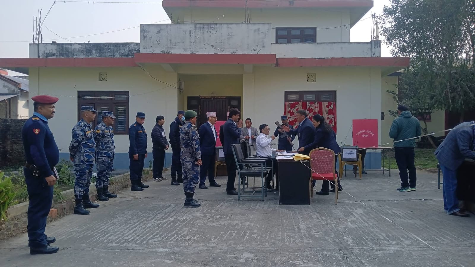 राष्ट्रिय सभामा कोशीबाट सांसद छान्न मतदान शुरु