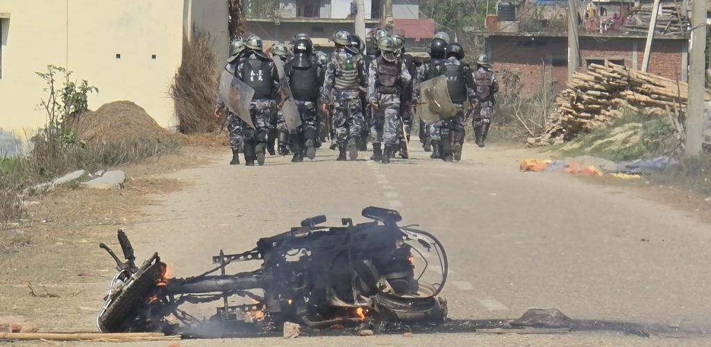 गौरमा तनाव: कर्फ्यूसँगै सेना परिचालन