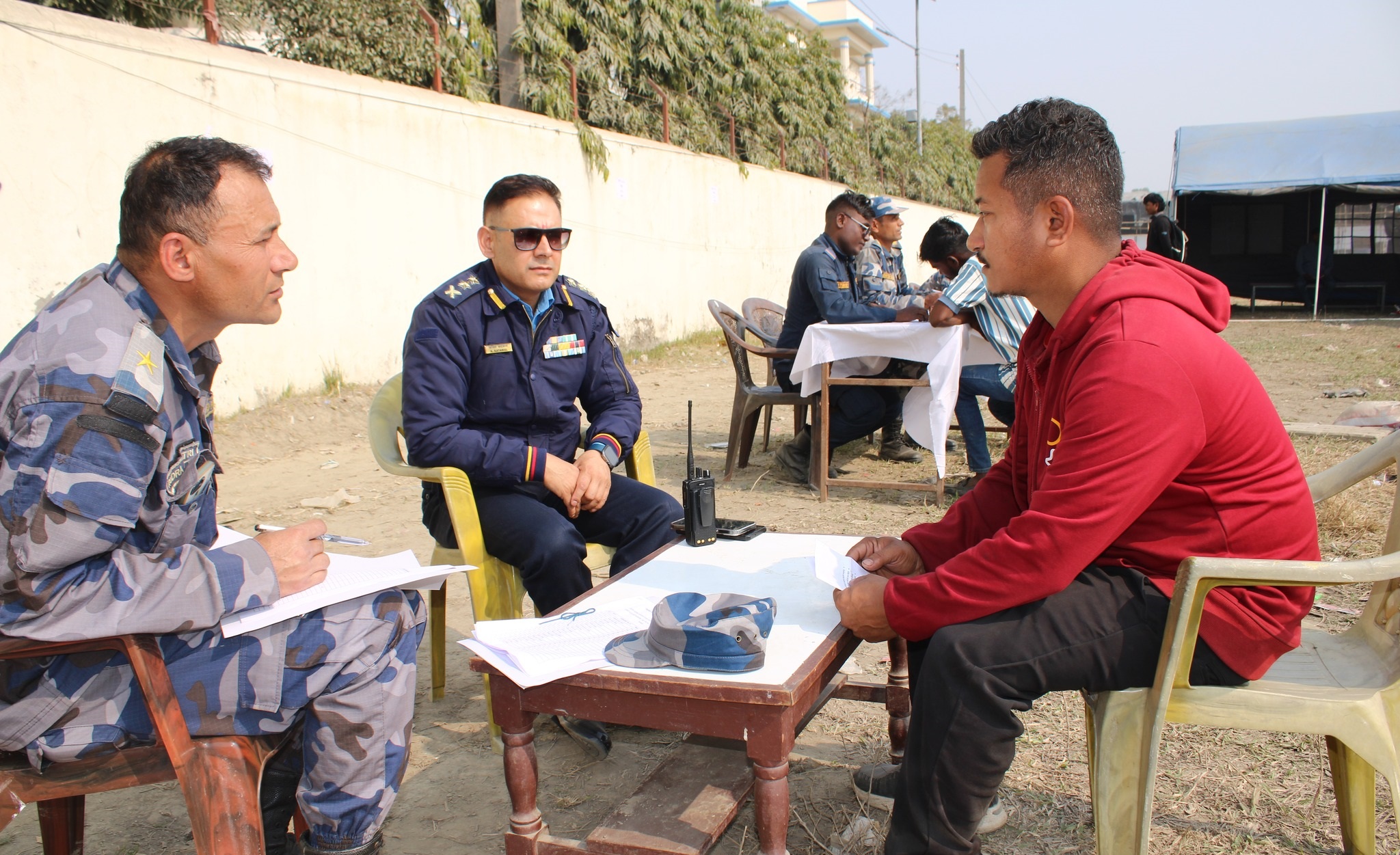 डिग्री पढेका पनि निर्वाचन प्रहरीमा