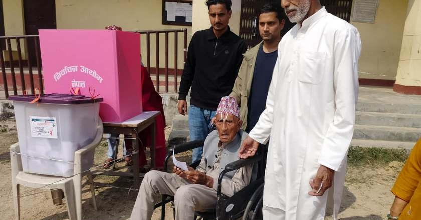 मोरङमा अपराह्न ४ बजेसम्म ५२ प्रतिशत मतदान