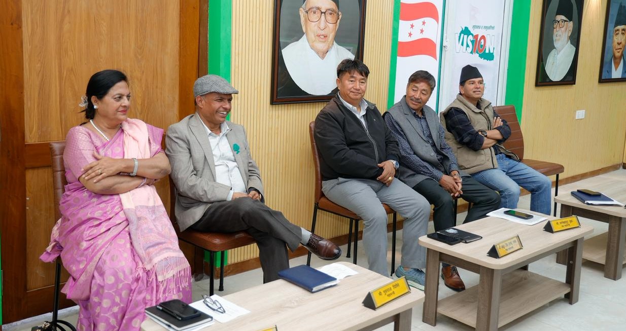 कांग्रेस केन्द्रीय सदस्यहरु गगन थापाको राजीनामा अस्वीकृत गर्ने पक्षमा