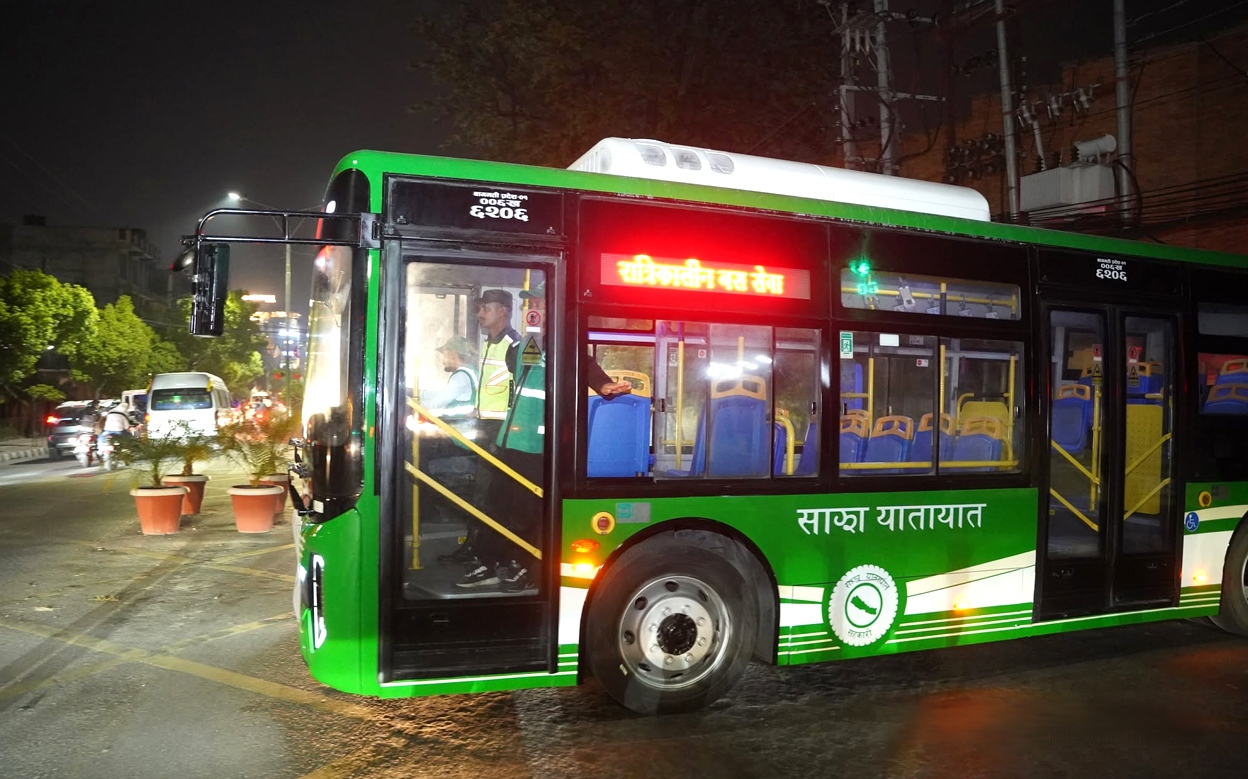 काठमाडौंमा साझाले शुरु गर्यो रात्रि बससेवा