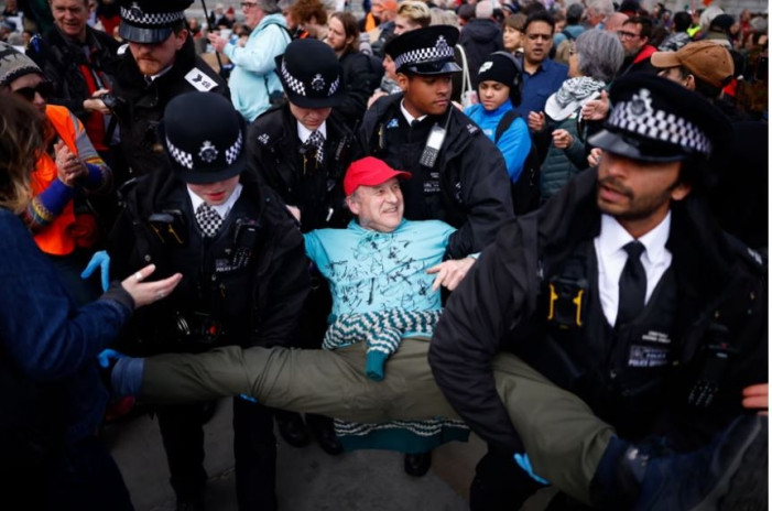 लन्डनमा ‘प्यालेस्टाइन एक्सन’ समर्थकको प्रदर्शनपछि ५०० बढी पक्राउ