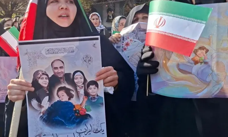 ईरानी बालिका हेल्माको कहानी, इजरायली आक्रमणमा परिवार सकिए तर उनी बाँचिन !