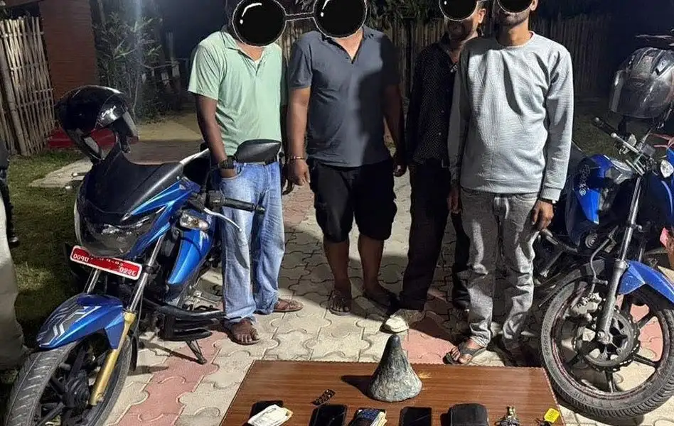 सुनसरीमा गैंडाको खागसहित चार जना पक्राउ