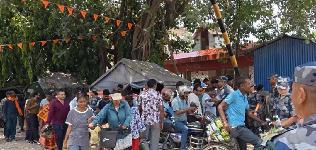 नेपाल-भारत सीमा पार गर्न अब परिचयपत्र अनिवार्य, जोगबनी नाकामा चेकजाँच शुरु