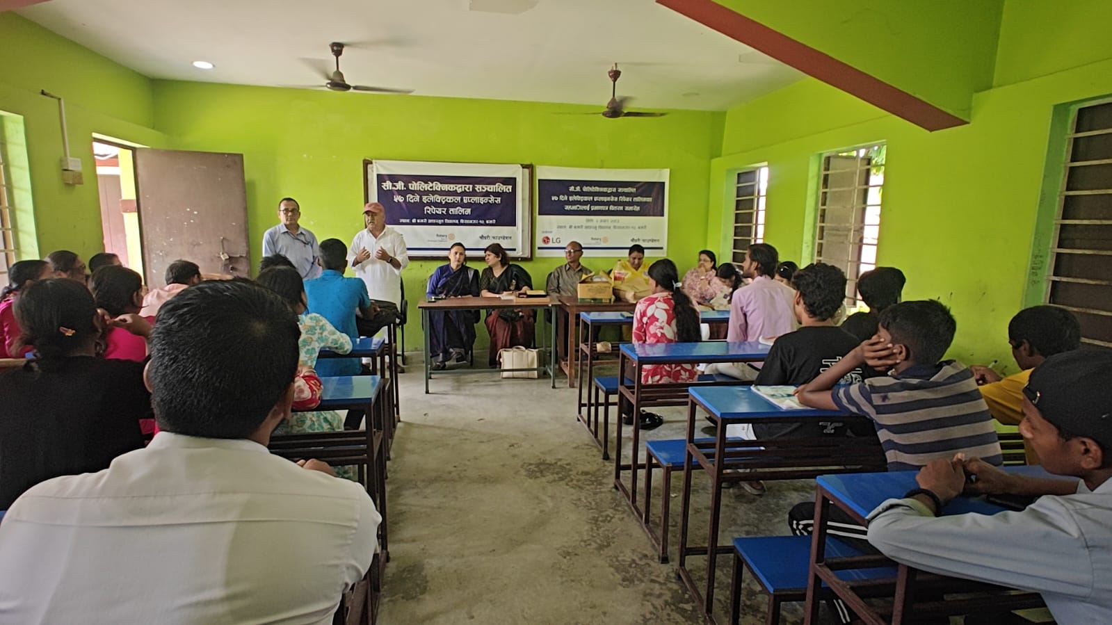 ५७ दिने इलेक्ट्रिसियन तालिम सफलतापूर्वक सम्पन्न, प्रशिक्षार्थीलाई प्रमाणपत्र वितरण