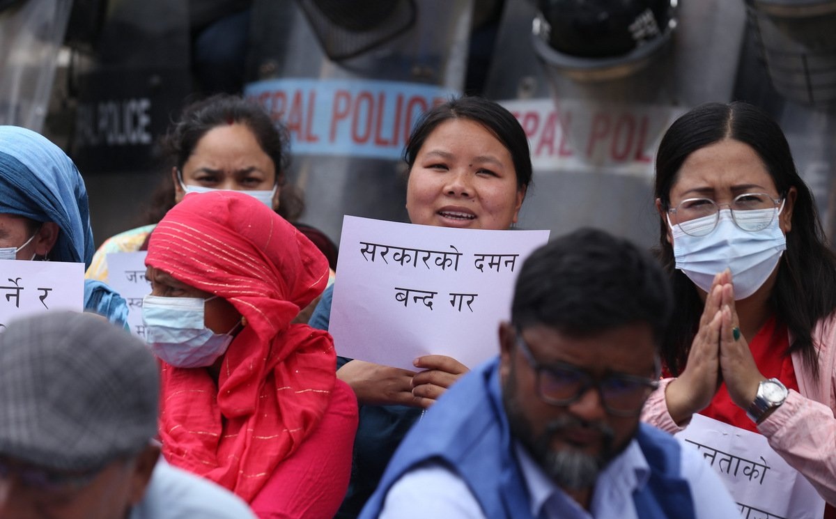 बालेन सरकार विरुद्ध सकडमा आए सुकुम्बासी