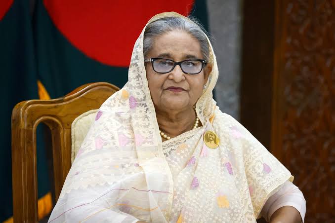 निर्वासनबाटै सक्रिय हसिना