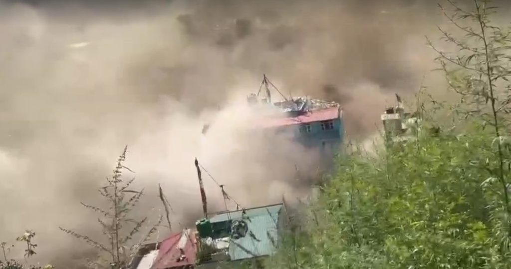 तिब्बततर्फबाट आएको बाढीले रसुवाका तीन प्रहरी कार्यालयमा ठूलो क्षति