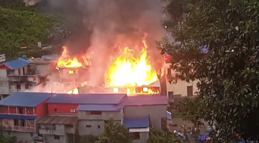 Hamro Biratnagar News Channel ,ताप्लेजुङको दोभान बजारमा आगलागी, नियन्त्रणका लागि दमकल पठाइयो, Biratnagar Top News Channel