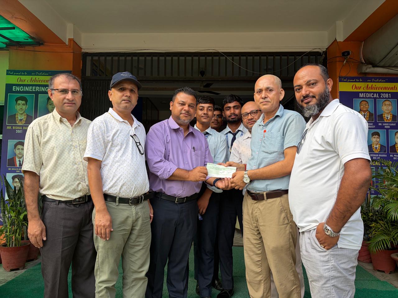 विराटनगरको अर्किड कलेजले बाढी प्रभावितका लागि गर्‍यो ५ लाख सहयोग