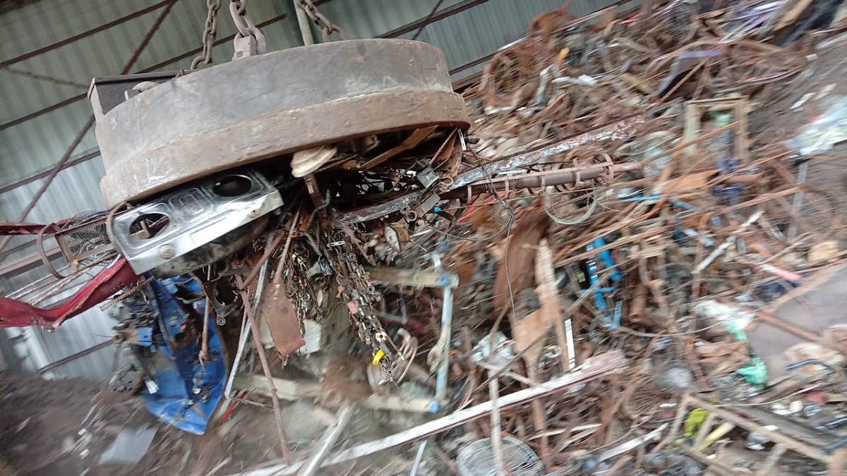 कबाडीको अर्बौं कारोबार, भ्याट विवादले उद्योगी र व्यवसायी दुवै समस्यामा
