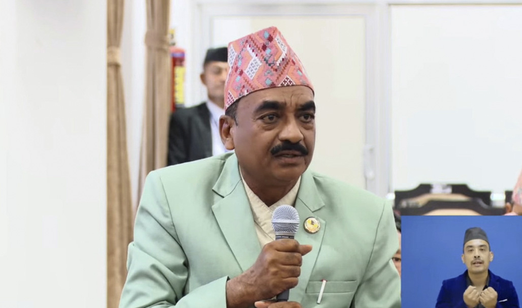 आइतबारे बिदा काट्न माग