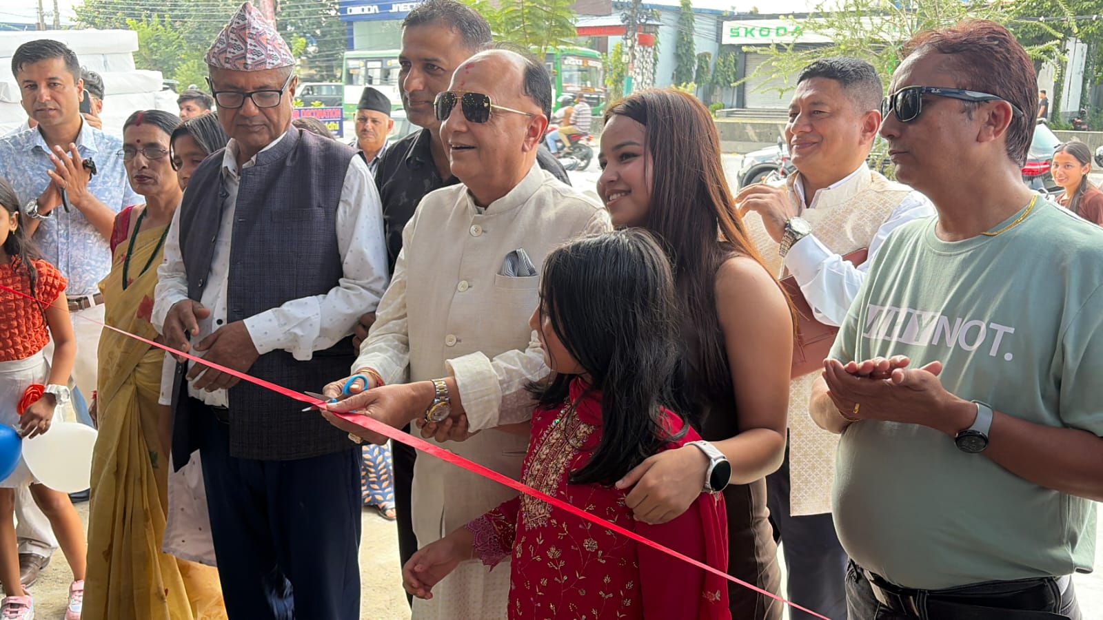 विराटनगरमा फोर स्टार म्याट्रेस स्टुडियो सञ्चालनमा