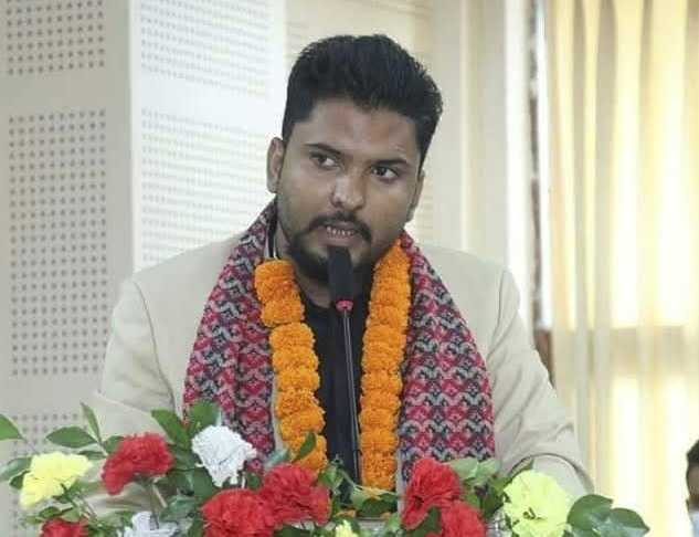 कांग्रेस केन्द्रीय सदस्यमा ३० वर्षीय मोजाहिद हकको उम्मेदवारी